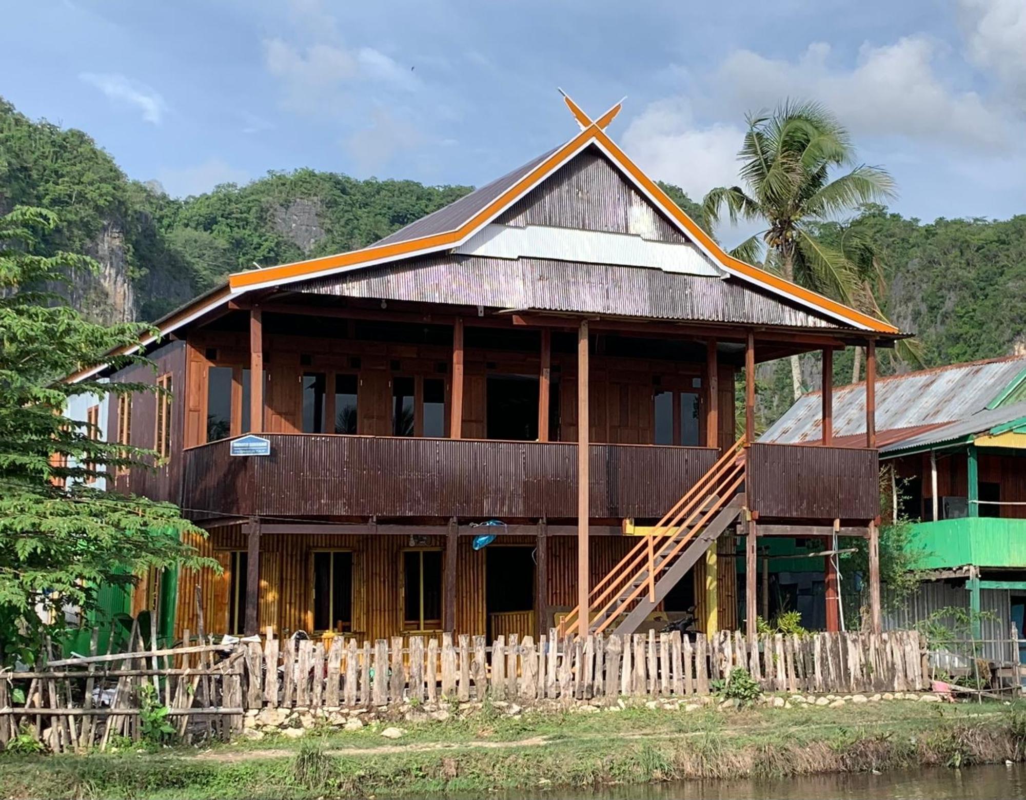 Nasrul House Homestay For Backpackers Maros Екстериор снимка
